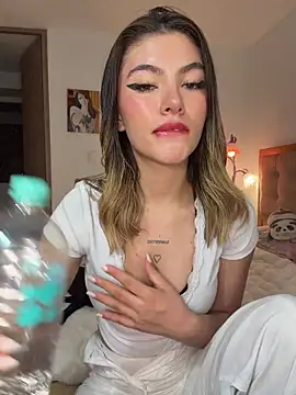 Your Honeey online show from March 25, 11:18 pm