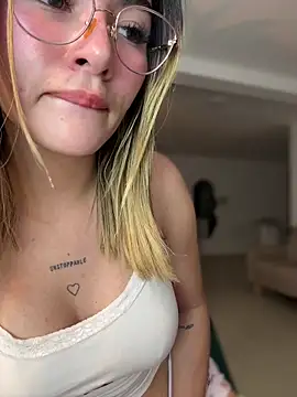 Your Honeey online show from October 8, 4:28 am