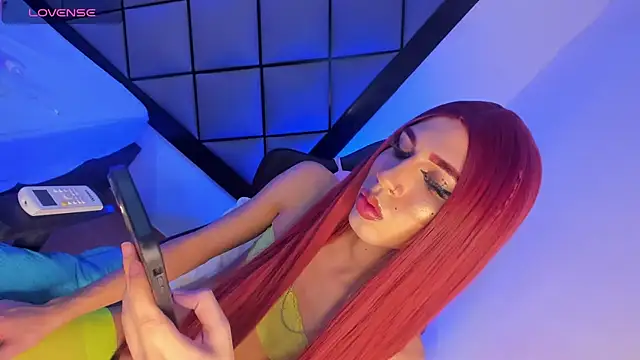 Snapshot of GeorginaCute_ chatting on October 18, 12:41 pm GeorginaCute  online show from October 18, 12:41 pm