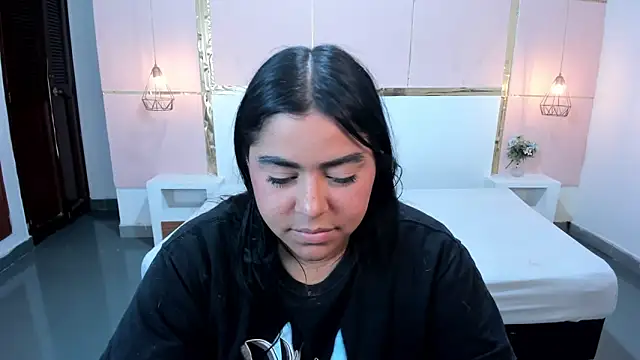 LyndaKimm online show from September 13, 4:20 am