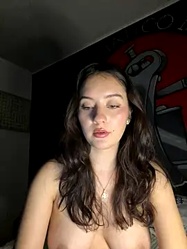 Snapshot of Sarah_millerr_ chatting on October 1, 3:55 am Sarah millerr  online show from October 1, 3:55 am