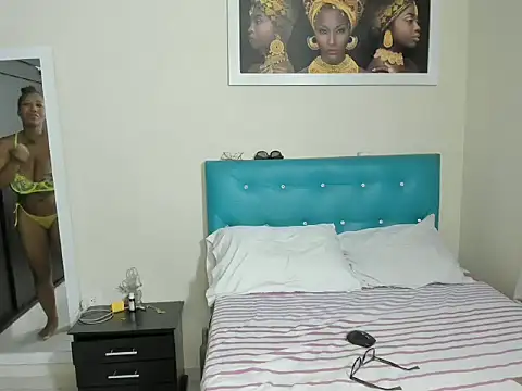 megan-hotxx online show from September 28, 3:02 am