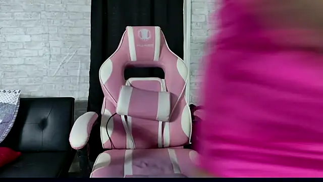 Marie Wadsworthy online show from October 6, 12:55 pm