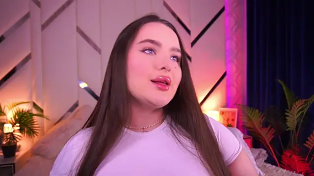 Snapshot of CuteAmberr chatting on October 30, 12:24 am CuteAmberr online show from October 30, 12:24 am