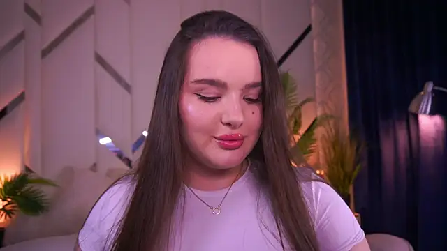 Snapshot of CuteAmberr chatting on September 22, 11:03 pm CuteAmberr online show from September 22, 11:03 pm