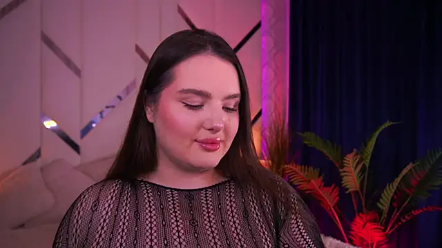 Snapshot of CuteAmberr chatting on October 31, 12:34 am CuteAmberr online show from October 31, 12:34 am