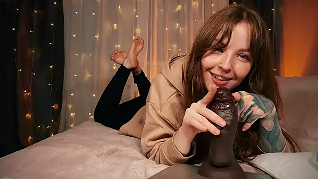 Pi-x-ie online show from October 19, 2:41 pm