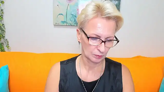 Snapshot of iamyourdream89 chatting on October 17, 12:41 pm iamyourdream89 online show from October 17, 12:41 pm