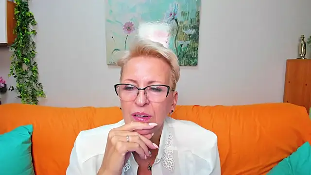 Snapshot of iamyourdream89 chatting on September 20, 1:09 pm iamyourdream89 online show from September 20, 1:09 pm