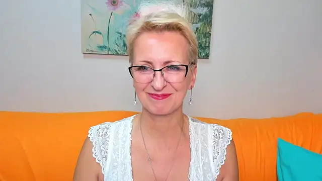 Snapshot of iamyourdream89 chatting on October 25, 6:04 pm iamyourdream89 online show from October 25, 6:04 pm