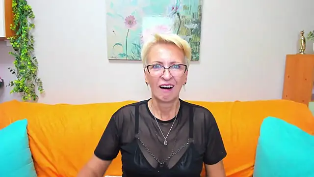 Snapshot of iamyourdream89 chatting on September 10, 2:06 pm iamyourdream89 online show from September 10, 2:06 pm