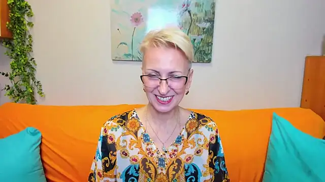 iamyourdream89 online show from December 19, 3:04 pm