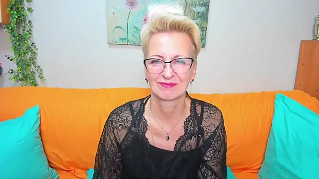 Snapshot of iamyourdream89 chatting on October 24, 4:03 pm iamyourdream89 online show from October 24, 4:03 pm