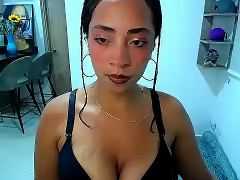 Snapshot of Danna_Ross_ chatting on October 29, 1:21 am Danna Ross online show from October 29, 1:21 am