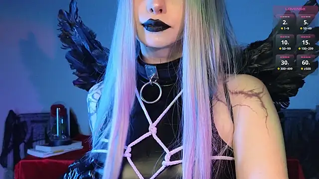 Snapshot of ghot1c_graceeee chatting on October 18, 3:37 pm ghot1c graceeee online show from October 18, 3:37 pm