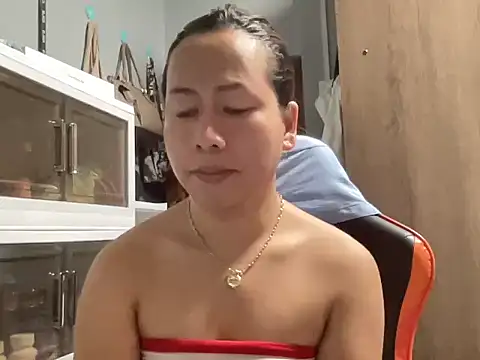 Snapshot of UrLove_Marga chatting on October 21, 12:03 am UrLove Marga online show from October 21, 12:03 am