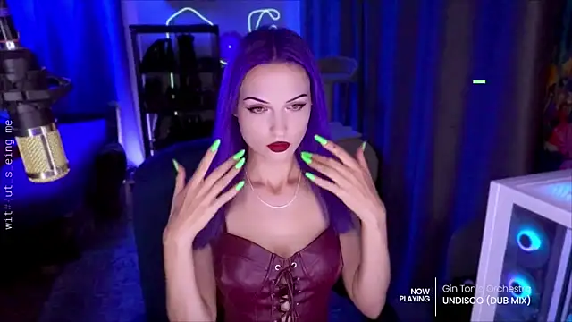 Snapshot of ml_milana chatting on October 21, 4:55 pm ml milana online show from October 21, 4:55 pm