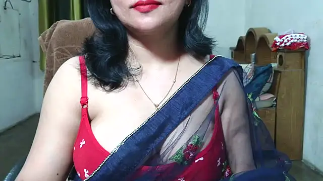 Snapshot of Cute_Mahi22 chatting on October 11, 7:05 pm Cute Mahi22 online show from October 11, 7:05 pm