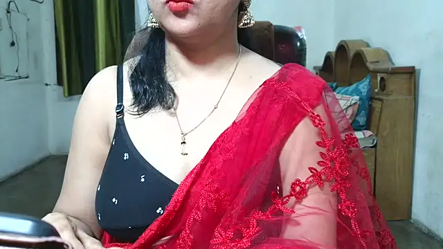 Snapshot of Cute_Mahi22 chatting on October 17, 6:16 am Cute Mahi22 online show from October 17, 6:16 am