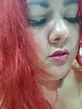 Snapshot of Nastymomslave chatting on October 31, 10:47 pm Nastymomslave online show from October 31, 10:47 pm