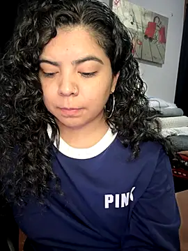 kimmiakiss22 online show from October 26, 2:29 am