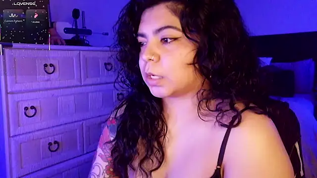 kimmiakiss22 online show from January 11, 1:21 am