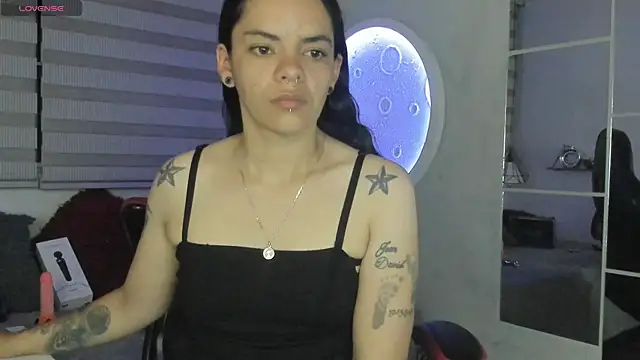 natasha logan  online show from July 7, 4:04 am