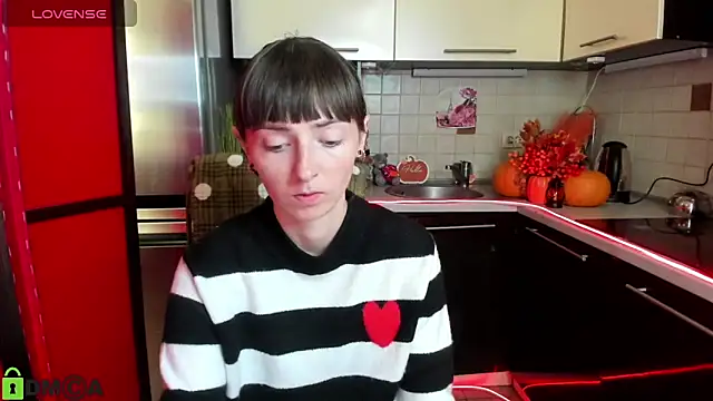 TayanaJons online show from October 20, 6:49 am