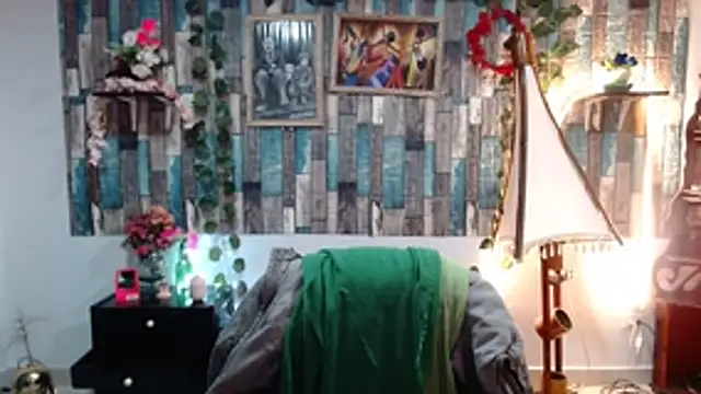 Snapshot of KarimaSarabe chatting on October 27, 9:09 pm KarimaSarabe online show from October 27, 9:09 pm