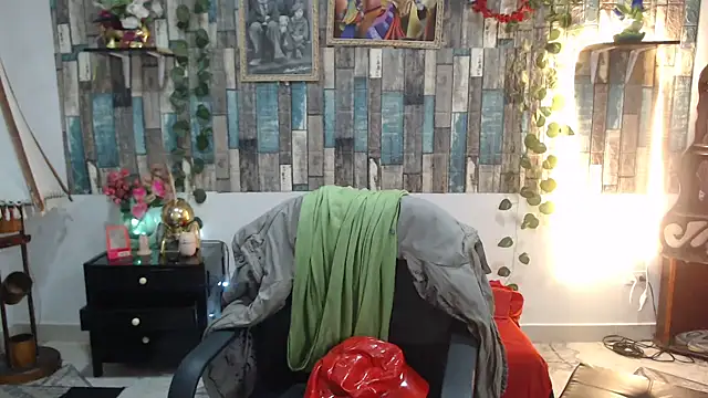 Snapshot of KarimaSarabe chatting on September 29, 9:09 pm KarimaSarabe online show from September 29, 9:09 pm