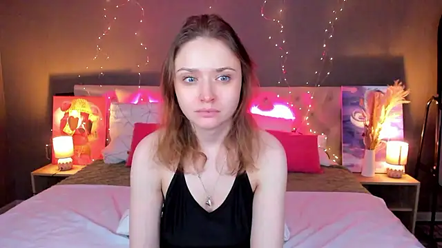 Linda Bryant online show from January 17, 1:46 am