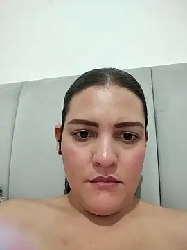 Mia Hampton online show from June 13, 8:28 pm