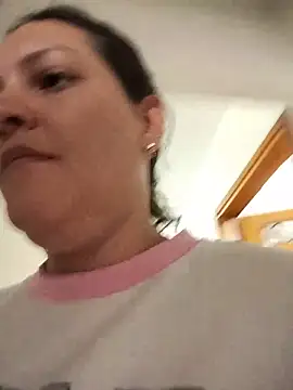 Mia Hampton online show from June 18, 12:54 pm