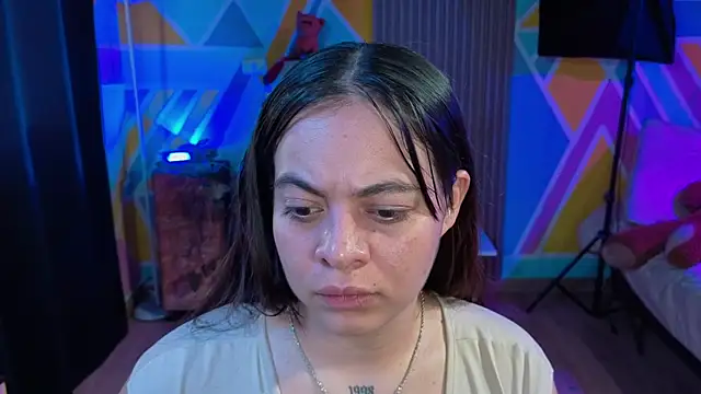 Snapshot of Cuttiealice chatting on October 14, 1:14 pm Cuttiealice online show from October 14, 1:14 pm