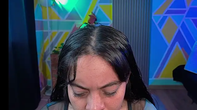 Snapshot of Cuttiealice chatting on September 29, 12:32 pm Cuttiealice online show from September 29, 12:32 pm