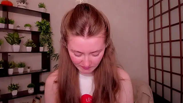 KateCuddle online show from April 27, 2:52 am