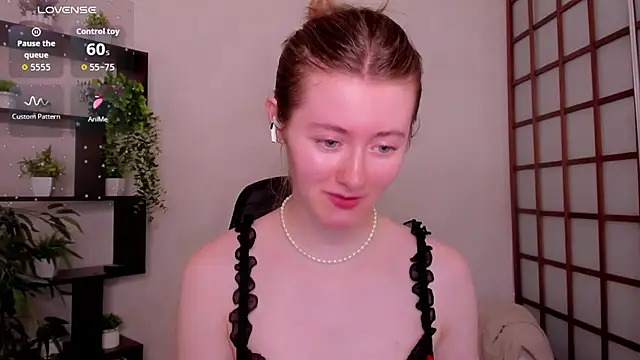 KateCuddle online show from July 1, 2:55 am