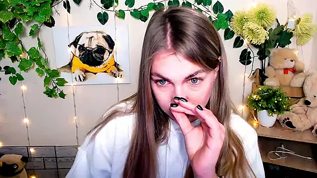 Sport Tall Doll online show from November 15, 12:50 pm