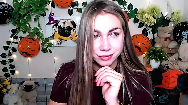 Snapshot of Sport_Tall_Doll chatting on October 31, 9:13 am Sport Tall Doll online show from October 31, 9:13 am