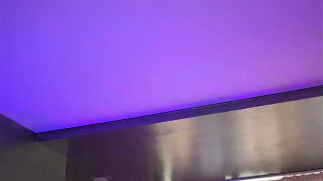 HotSkinnyX online show from September 19, 6:23 am