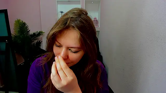 Snapshot of Persephoni chatting on October 5, 7:41 pm Persephoni online show from October 5, 7:41 pm