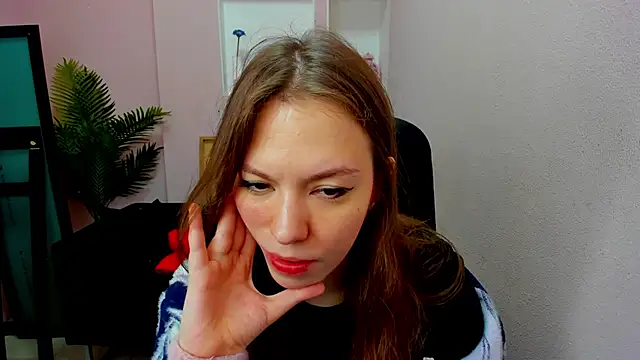 Snapshot of Persephoni chatting on September 27, 5:25 am Persephoni online show from September 27, 5:25 am