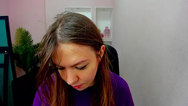 Snapshot of Persephoni chatting on October 4, 3:49 pm Persephoni online show from October 4, 3:49 pm