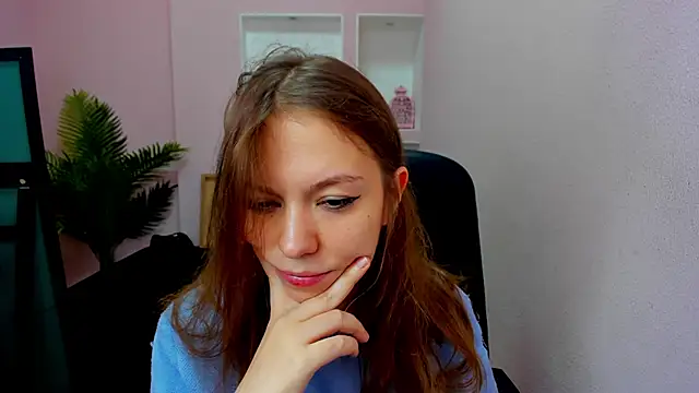 Snapshot of Persephoni chatting on October 7, 8:57 pm Persephoni online show from October 7, 8:57 pm