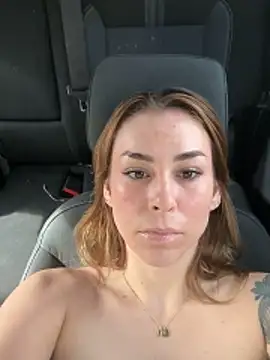 LeaGambit   online show from April 13, 4:08 pm