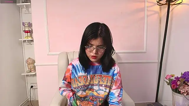 dianebleu online show from November 29, 1:15 pm