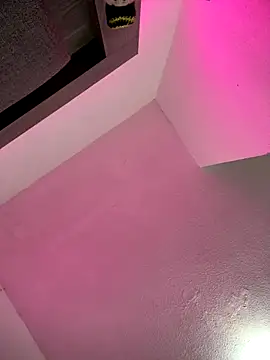 Cherrynoa online show from December 4, 7:10 am