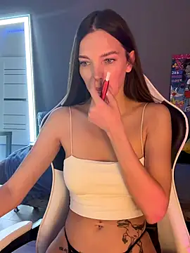 julia fly online show from October 22, 10:53 am