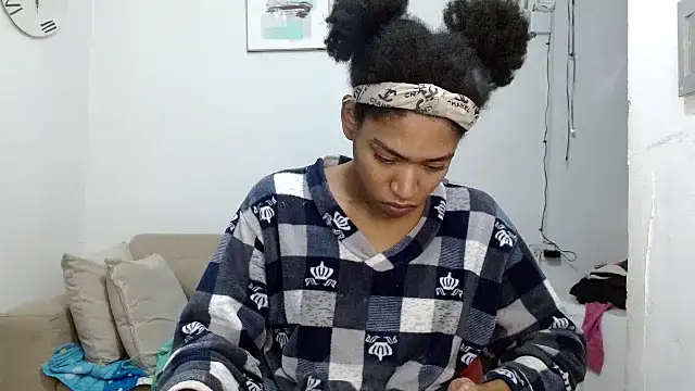 angelamarie1 online show from March 16, 11:47 am