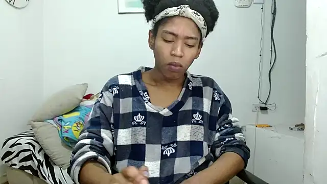 angelamarie1 online show from February 9, 12:02 am